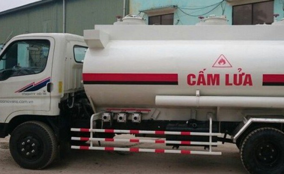 Phương tiện vận chuyển h&agrave;ng h&oacute;a nguy hiểm tr&ecirc;n đường bộ phải đạt điều kiện n&agrave;o?