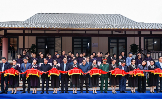 Thủ tướng: 'Sự sống nảy sinh từ c&aacute;i chết' ở L&agrave;ng Nủ, Nậm T&ocirc;ng, Kho V&agrave;ng
