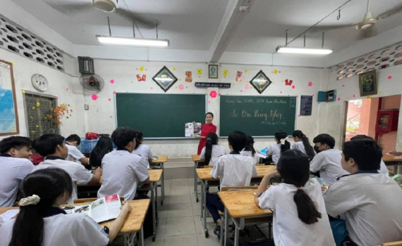 Ban h&agrave;nh Chương tr&igrave;nh Gi&aacute;o dục đ&aacute;p ứng y&ecirc;u cầu của người học