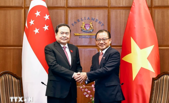 Chủ tịch Quốc hội Trần Thanh Mẫn v&agrave; Phu nh&acirc;n kết th&uacute;c tốt đẹp chuyến thăm ch&iacute;nh thức Singapore