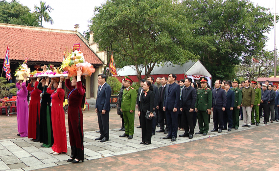 Huyện Kim Sơn d&acirc;ng hương tại Đền thờ Doanh điền sứ Nguyễn C&ocirc;ng Trứ