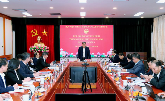 Trường Ch&iacute;nh trị tỉnh Ninh B&igrave;nh được c&ocirc;ng nhận đạt chuẩn mức 1