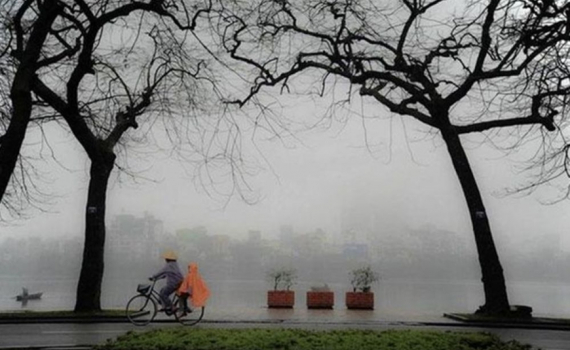 Thời tiết h&ocirc;m nay (23-12): H&agrave; Nội v&agrave; nhiều nơi s&aacute;ng c&oacute; sương m&ugrave;, trời r&eacute;t