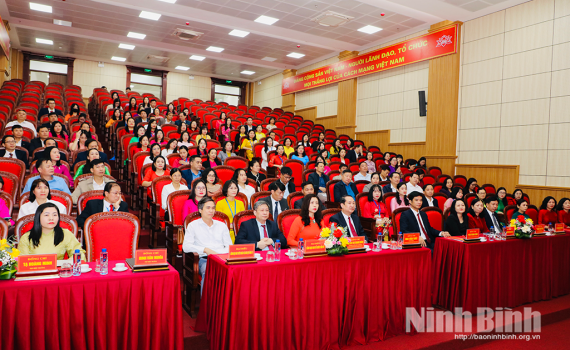 Trường Ch&iacute;nh trị tỉnh đ&oacute;n Bằng c&ocirc;ng nhận đạt chuẩn mức 1