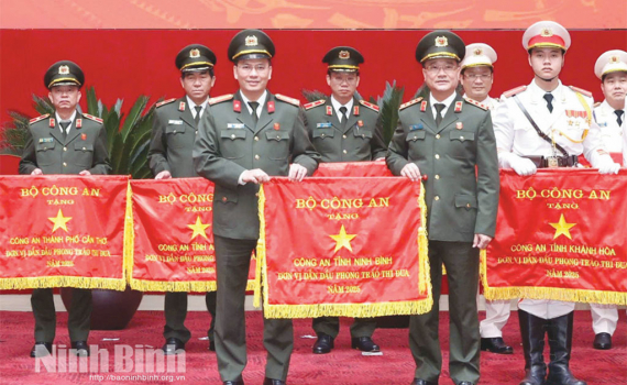 C&ocirc;ng an Ninh B&igrave;nh: Đơn vị dẫn đầu phong tr&agrave;o thi đua năm 2025