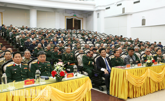 Gặp mặt c&aacute;n bộ cấp cao qu&acirc;n đội nghỉ hưu, nghỉ c&ocirc;ng t&aacute;c tr&ecirc;n địa b&agrave;n tỉnh