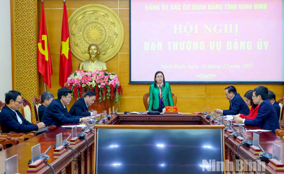 Ban Thường vụ Đảng ủy c&aacute;c cơ quan Đảng tỉnh thảo luận, cho &yacute; kiến v&agrave;o c&aacute;c nội dung quan trọng