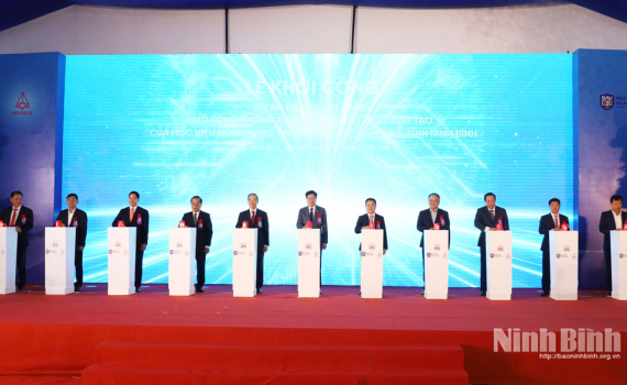 Khởi c&ocirc;ng Dự &aacute;n Đầu tư x&acirc;y dựng mở rộng kh&ocirc;ng gian, x&acirc;y dựng cơ sở đ&agrave;o tạo của Học viện Ng&acirc;n h&agrave;ng tại Khu Đại học Nam Cao