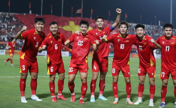 Li&ecirc;n đo&agrave;n B&oacute;ng đ&aacute; ch&acirc;u &Aacute; khen U23 Việt Nam