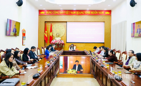 Hội nghị tập huấn tuy&ecirc;n truyền Đại hội XIV của Đảng