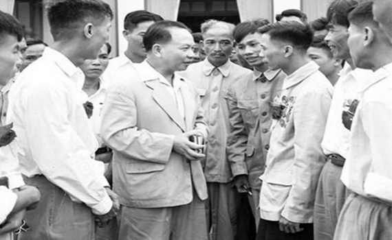Tổng B&iacute; thư Trường Chinh - Người đặt nền m&oacute;ng cho sự nghiệp đổi mới