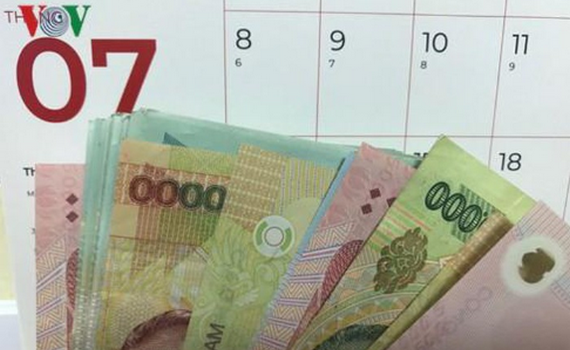 Từ 1/7/2020: 9 đối tượng c&aacute;n bộ, c&ocirc;ng chức được tăng lương, phụ cấp