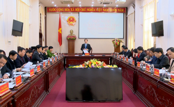 UBND tỉnh họp phi&ecirc;n thường kỳ th&aacute;ng 1