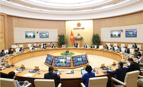 Thủ tướng Phạm Minh Ch&iacute;nh: Hết qu&yacute; 1-2022, ho&agrave;n th&agrave;nh ti&ecirc;m mũi 3 cho người lớn