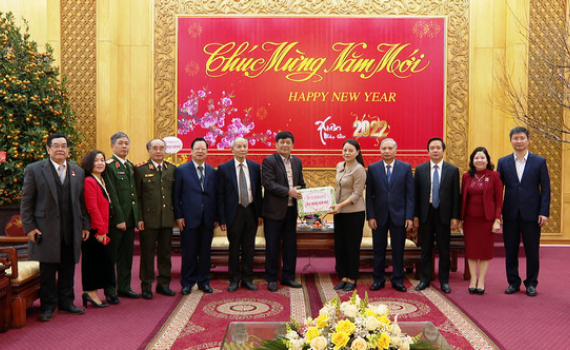 Hội đồng hương Ninh B&igrave;nh tại H&agrave; Nội thăm v&agrave; ch&uacute;c Tết Tỉnh ủy, HĐND, UBND tỉnh