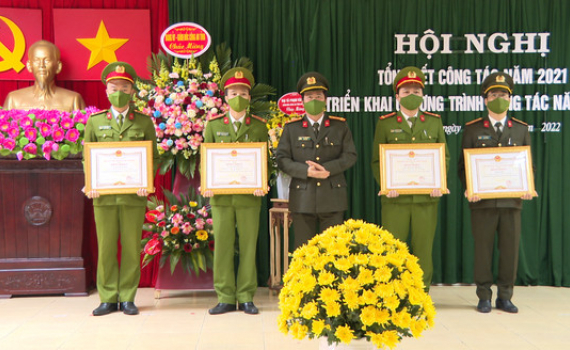 C&ocirc;ng an th&agrave;nh phố Ninh B&igrave;nh triển khai nhiệm vụ năm 2022