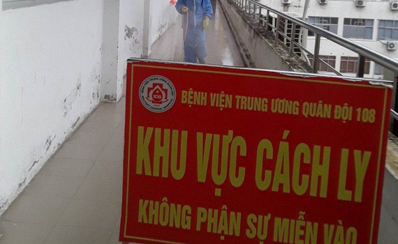 Bệnh nh&acirc;n nhiễm biến chủng mới Omicron đầu ti&ecirc;n tại Việt Nam được ra viện