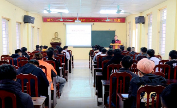 Hoa Lư bồi dưỡng kết nạp Đảng cho thanh ni&ecirc;n nhập ngũ