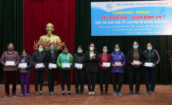 Hội LHPN huyện Hoa Lư tổ chức chương tr&igrave;nh &ldquo;Tết đầm ấm - Xu&acirc;n b&igrave;nh an&rdquo;