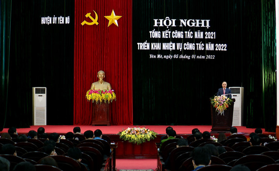 Huyện uỷ Y&ecirc;n M&ocirc; triển khai nhiệm vụ năm 2022