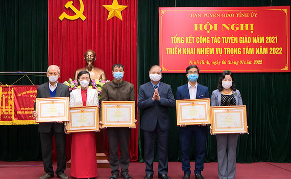 Hội nghị triển khai nhiệm vụ c&ocirc;ng t&aacute;c Tuy&ecirc;n gi&aacute;o năm 2022
