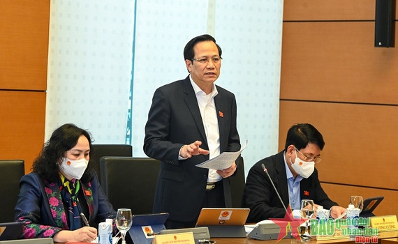 Bộ trưởng Bộ Lao động Thương binh v&agrave; X&atilde; hội n&oacute;i g&igrave; về việc x&acirc;y nh&agrave; ở cho c&ocirc;ng nh&acirc;n?