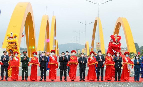 Kh&aacute;nh th&agrave;nh, th&ocirc;ng tuyến c&aacute;c c&ocirc;ng tr&igrave;nh hạ tầng giao th&ocirc;ng lớn của tỉnh Quảng Ninh