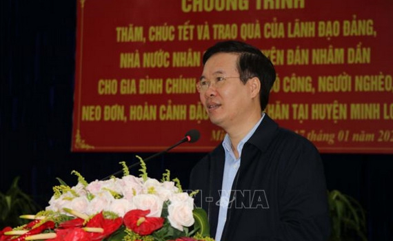 Thường trực Ban B&iacute; thư V&otilde; Văn Thưởng thăm v&agrave; ch&uacute;c Tết tại Quảng Ng&atilde;i