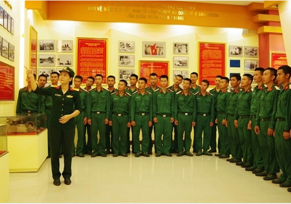 Quân Khu 7 OnlineSư đoàn 302 tổ chức bế mạc Hội thi mô hình học cụ huấn luyện năm 2017 #20 Quân Khu 7 OnlineSư đoàn 302 tổ chức bế mạc Hội thi mô hình học cụ huấn luyện năm 2017