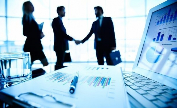 N&acirc;ng cao chất lượng thi h&agrave;nh &aacute;n d&acirc;n sự đối với c&aacute;c bản &aacute;n thương mại