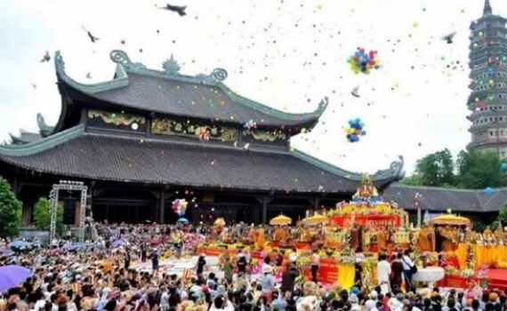 Ngăn chặn h&agrave;nh vi lợi dụng lễ hội để thu lợi bất ch&iacute;nh