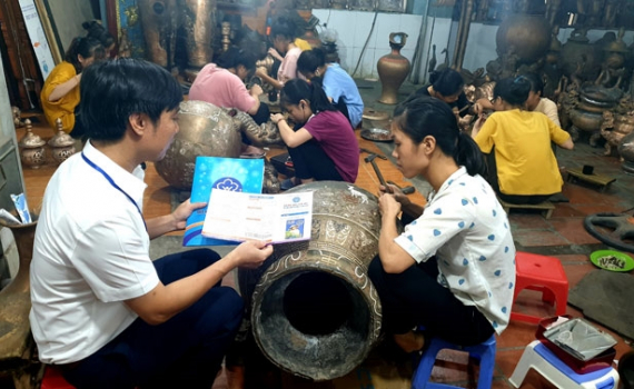 Nghi&ecirc;n cứu, sử dụng kinh ph&iacute; c&ocirc;ng đo&agrave;n hỗ trợ người lao động mất việc