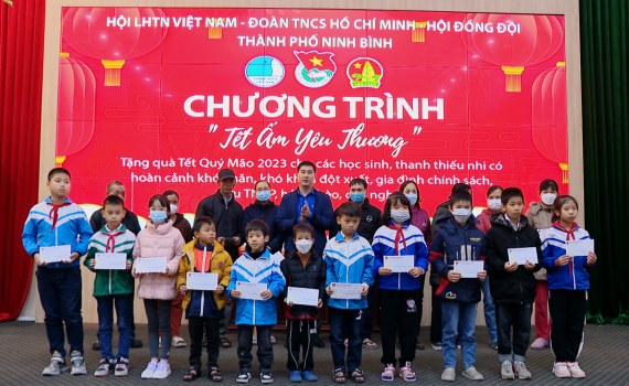 Chương tr&igrave;nh &ldquo;Tết ấm y&ecirc;u thương&rdquo; xu&acirc;n Qu&yacute; M&atilde;o 2023