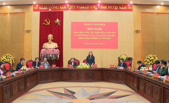 Triển khai c&ocirc;ng t&aacute;c kiểm tra, gi&aacute;m s&aacute;t v&agrave; thi h&agrave;nh kỷ luật của Đảng năm 2023