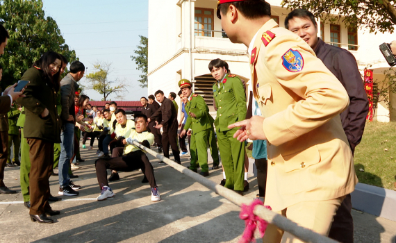 C&ocirc;ng an TP Ninh B&igrave;nh giao lưu thể thao mừng Đảng, mừng Xu&acirc;n Qu&yacute; M&atilde;o 2023