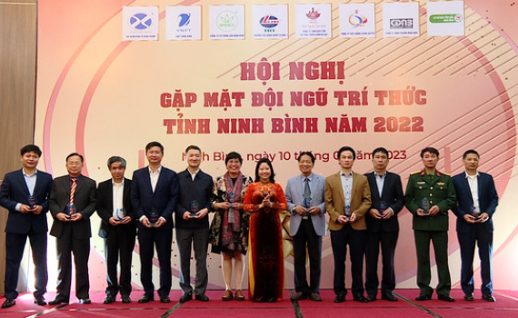 Gặp mặt đội ngũ tr&iacute; thức tỉnh Ninh B&igrave;nh năm 2022