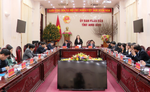 UBND tỉnh Ninh B&igrave;nh triển khai nhiệm vụ, giải ph&aacute;p trọng t&acirc;m, ph&aacute;t động v&agrave; k&yacute; kết giao ước thi đua năm 2023