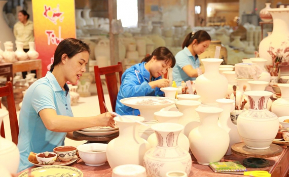Tăng trưởng t&iacute;n dụng, bảo đảm mục ti&ecirc;u k&eacute;p