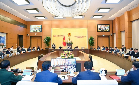 Ủy ban Thường vụ Quốc hội cho &yacute; kiến về dự thảo Luật Đất đai (sửa đổi)
