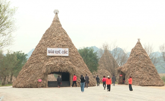 Đa dạng c&aacute;c sản phẩm du lịch dịp Tết Nguy&ecirc;n đ&aacute;n Gi&aacute;p Th&igrave;n 2024