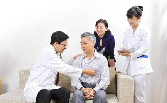 Mọi người d&acirc;n được hưởng c&aacute;c dịch vụ chăm s&oacute;c sức khỏe c&oacute; chất lượng