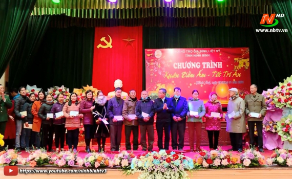 Chương tr&igrave;nh &ldquo;Xu&acirc;n đầm ấm, Tết tri &acirc;n&rdquo;