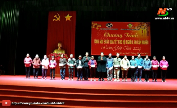 Tập đo&agrave;n Kinh tế Xu&acirc;n Th&agrave;nh tặng qu&agrave; Tết cho hộ ngh&egrave;o, cận ngh&egrave;o huyện Y&ecirc;n M&ocirc;