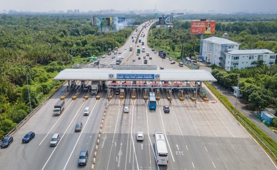 Bảo đảm an to&agrave;n giao th&ocirc;ng tr&ecirc;n c&aacute;c tuyến cao tốc