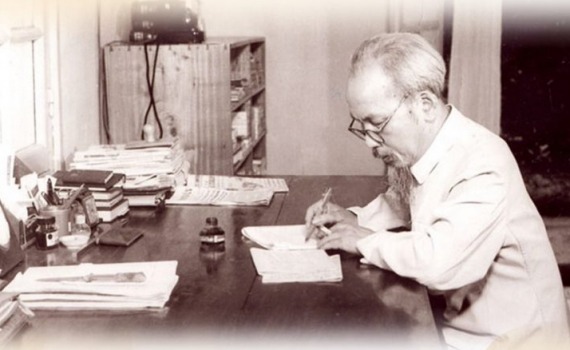 Những b&agrave;i thơ ch&uacute;c Tết đ&aacute;ng nhớ của Chủ tịch Hồ Ch&iacute; Minh