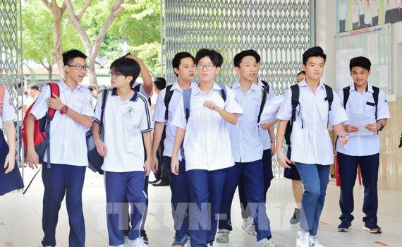 Sớm c&ocirc;ng bố m&ocirc;n thi thứ ba v&agrave;o lớp 10 v&agrave; nguy&ecirc;n tắc, ti&ecirc;u ch&iacute; x&eacute;t tuyển v&agrave;o lớp 6