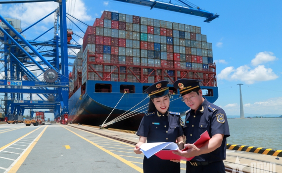 Cơ hội, th&aacute;ch thức v&agrave; dự b&aacute;o tăng trưởng kinh tế Việt Nam trong năm 2025