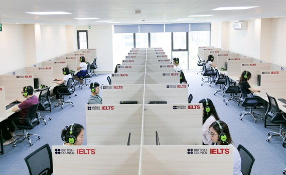 Tất cả kỳ thi IELTS ở Việt Nam sẽ được tổ chức dưới h&igrave;nh thức thi tr&ecirc;n m&aacute;y t&iacute;nh