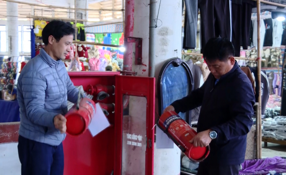 Tăng cường c&aacute;c biện ph&aacute;p ph&ograve;ng ch&aacute;y chữa ch&aacute;y tại chợ Rồng