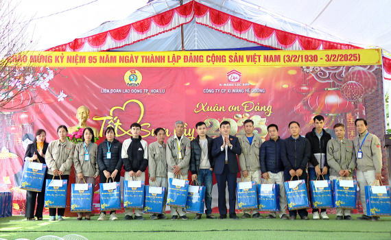 LĐLĐ th&agrave;nh phố Hoa Lư tổ chức &ldquo;Tết sum vầy - Xu&acirc;n ơn Đảng&rdquo;
